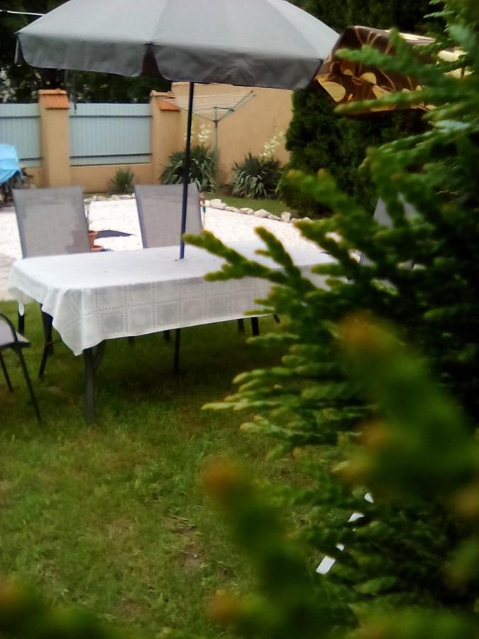 Csilla Apartman Makó Екстериор снимка